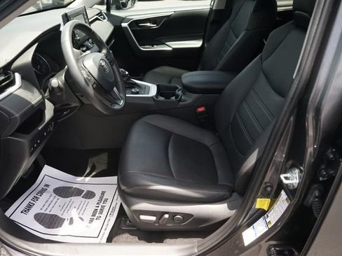 Used 2021 Toyota RAV4 XLE Premium AWD/4WD image 9