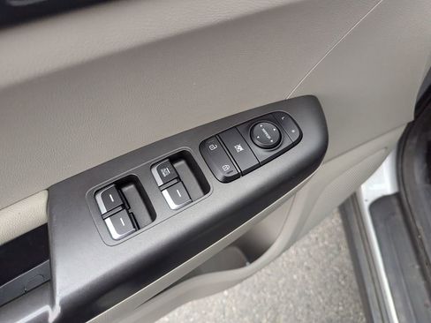 Used 2020 Kia Sportage LX image 26