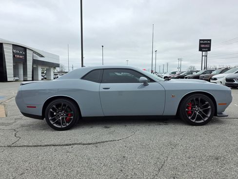 Used 2022 Dodge Challenger R/T Scat Pack w/ Driver Convenience Group image 9