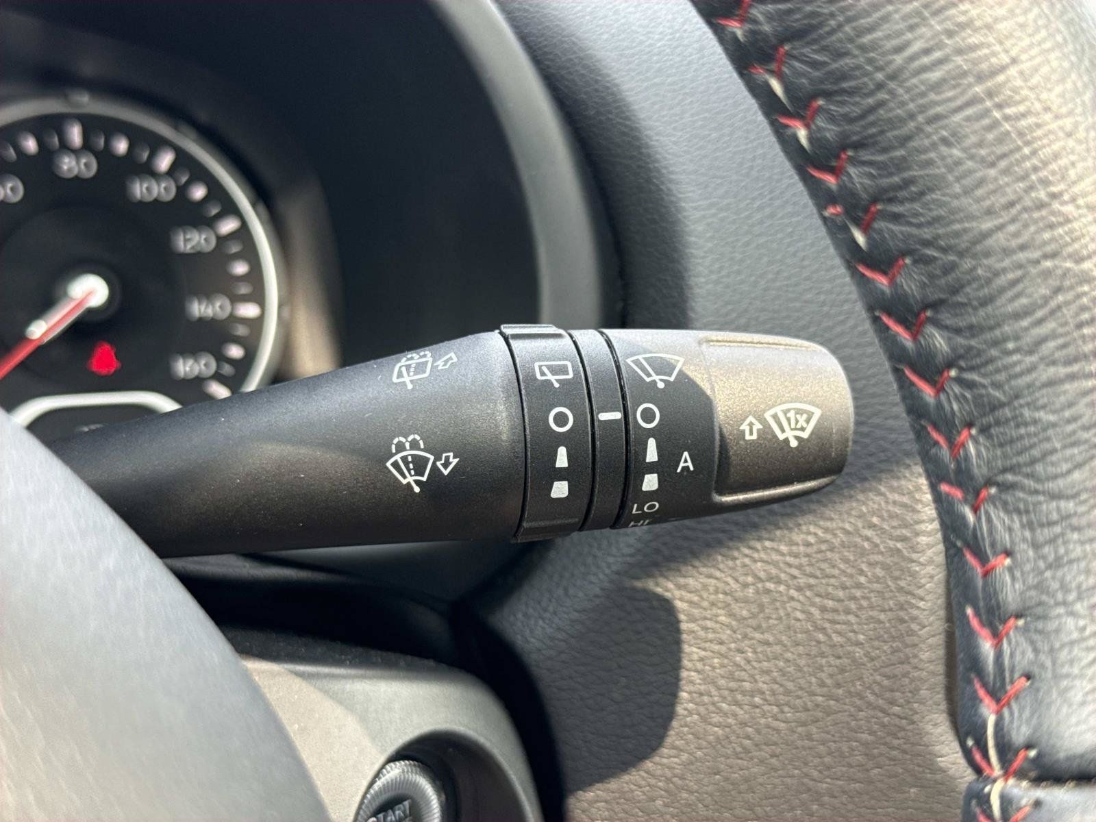 Used 2023 Jeep Renegade Trailhawk w/ Sun/Sound Group AWD/4WD image 17