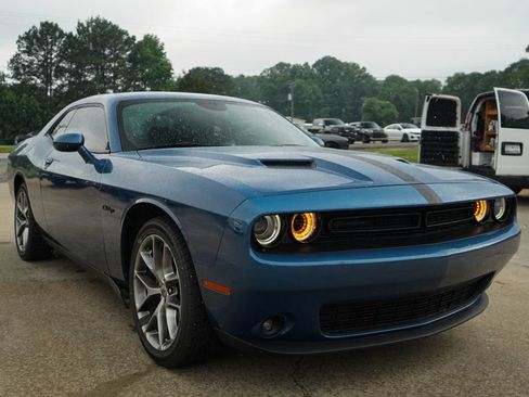 Used 2021 Dodge Challenger SXT w/ Blacktop Package RWD image 32