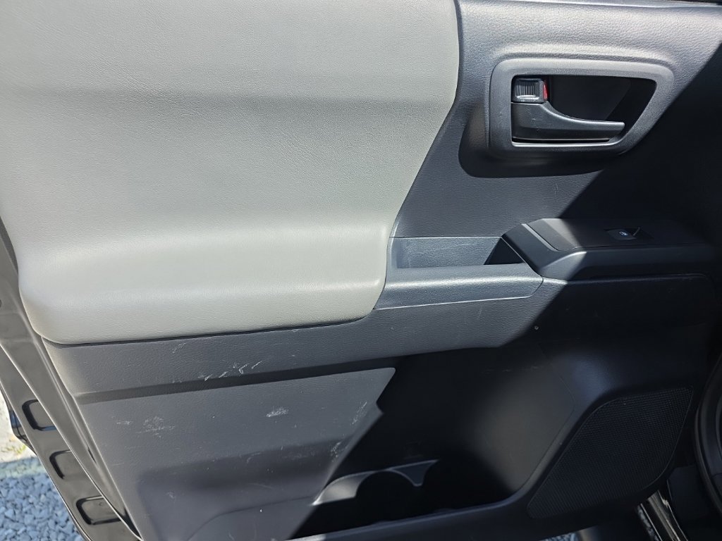 Certified 2021 Toyota Tacoma SR AWD/4WD image 14