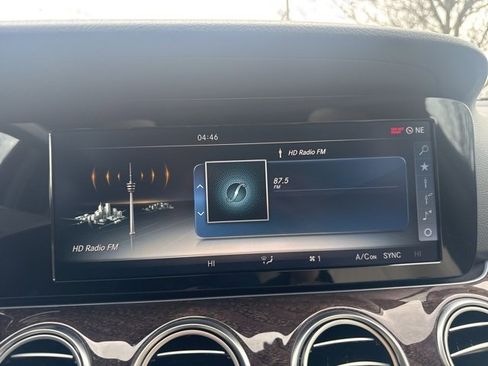 Used 2017 Mercedes-Benz E 300 image 24