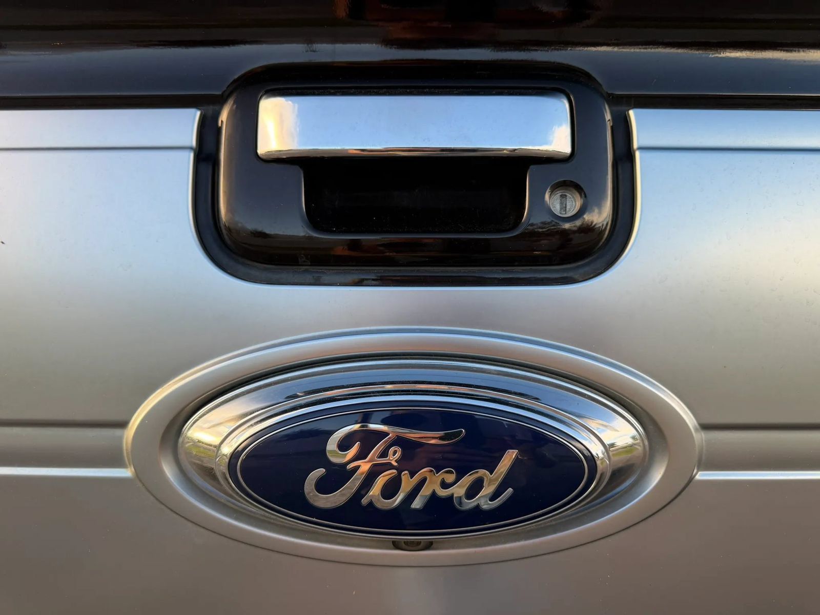 Used 2014 Ford F150 Platinum AWD/4WD image 38