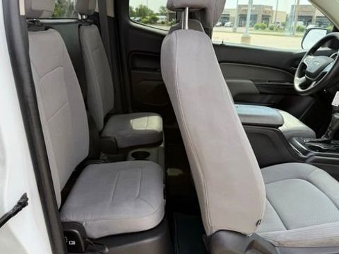 Used 2017 Chevrolet Colorado W/T w/ WT Convenience Package AWD/4WD image 20