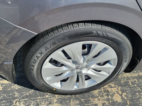 Used 2024 Nissan Sentra S image 7