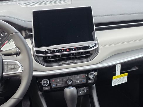 New 2026 Jeep Compass Limited image 3