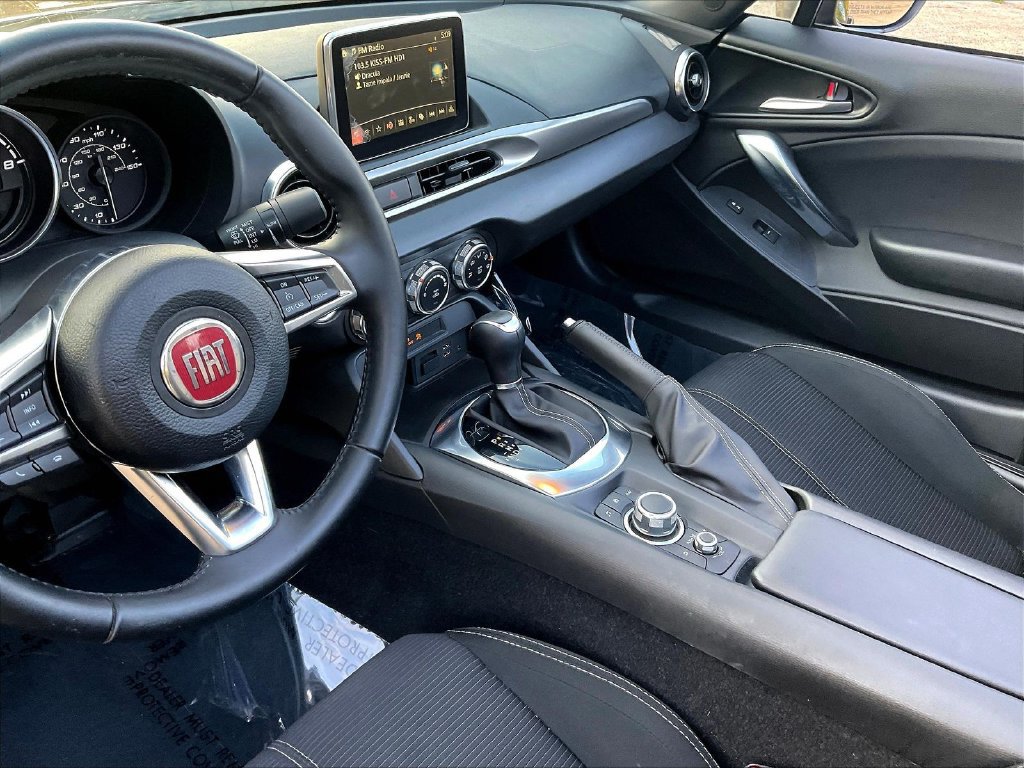 Used 2017 FIAT 124 Spider Classica RWD image 17