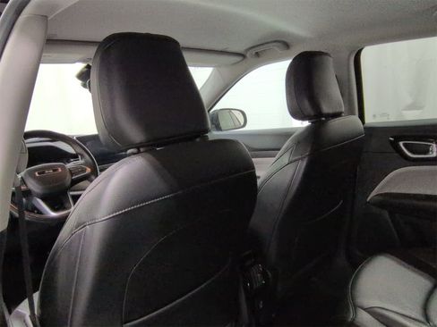 Certified 2022 Jeep Compass Limited image 19