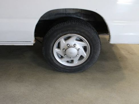 Used 2012 Ford E-150 and Econoline 150 w/ Commercial Cargo Van Pkg RWD image 37
