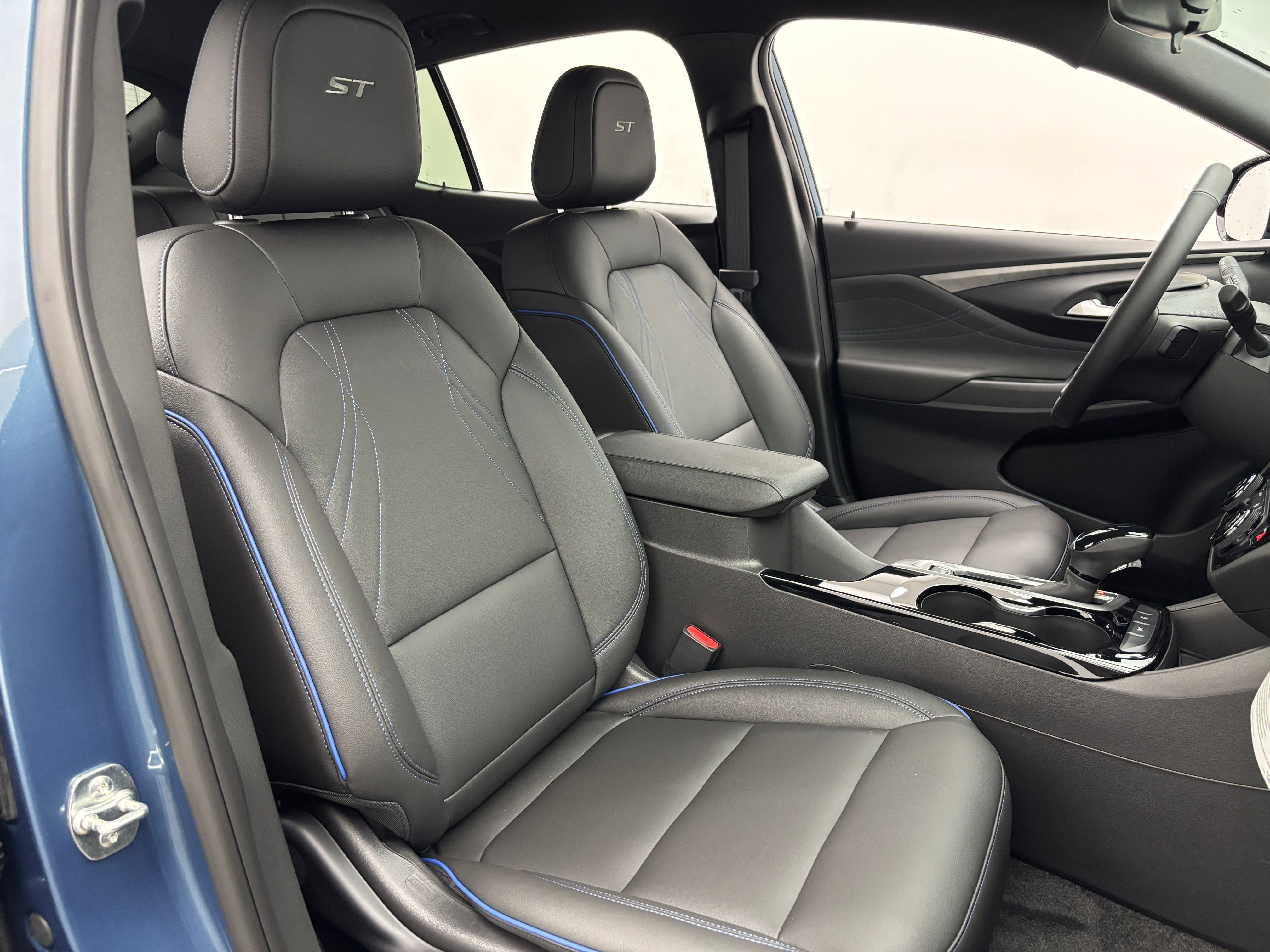 New 2026 Buick Envista Sport Touring w/ Convenience I Package FWD image 30