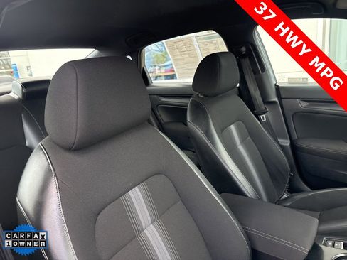 Used 2023 Honda Civic Sport image 28