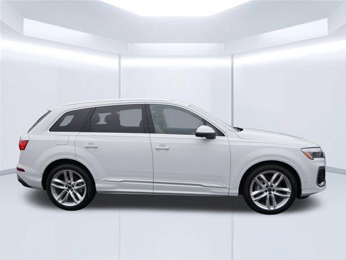Used 2025 Audi Q7 3.0T Premium Plus w/ Premium Plus Package AWD/4WD image 8