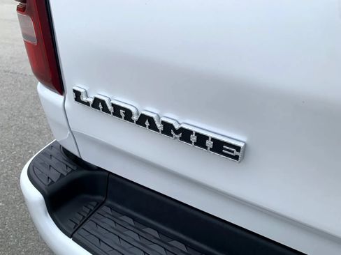 Used 2019 RAM 1500 Laramie w/ Sport Appearance Package AWD/4WD image 13