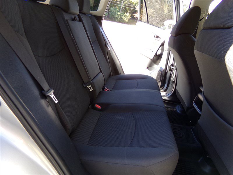Used 2021 Toyota RAV4 LE AWD/4WD image 22