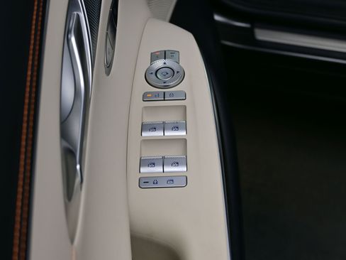 Certified 2026 Genesis GV70 3.5T Sport Prestige image 10