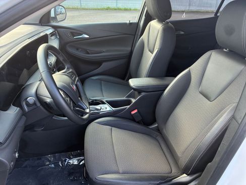 Used 2025 Buick Encore GX Preferred FWD image 35