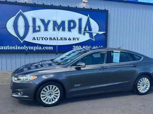 Used 2016 Ford Fusion Energi SE FWD image 1