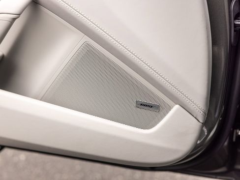 Certified 2024 Porsche 911 Carrera RWD image 40