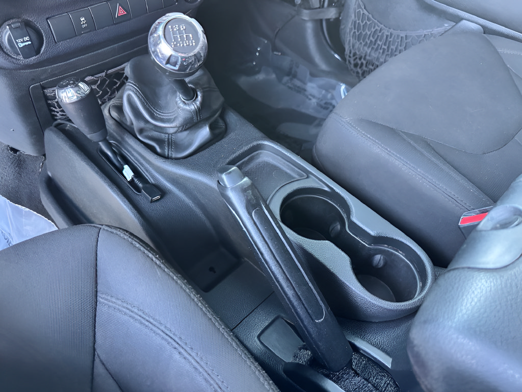 Used 2015 Jeep Wrangler Unlimited Sport w/ Max Tow Package AWD/4WD image 20