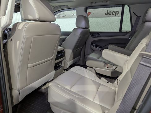 Used 2017 Chevrolet Tahoe LT w/ LT Signature Package AWD/4WD image 13