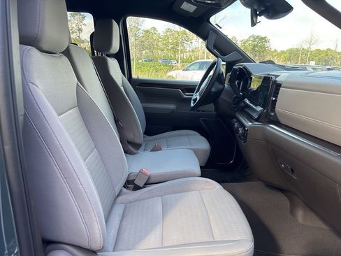 Used 2025 Chevrolet Silverado 1500 LT AWD/4WD image 30