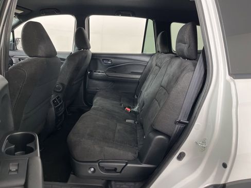 Used 2022 Honda Pilot Sport image 23