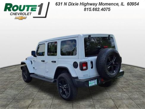 Used 2021 Jeep Wrangler Unlimited Sahara AWD/4WD image 4