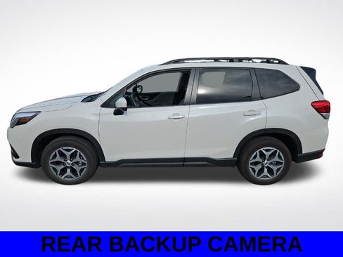 Certified 2024 Subaru Forester Premium AWD/4WD image 8