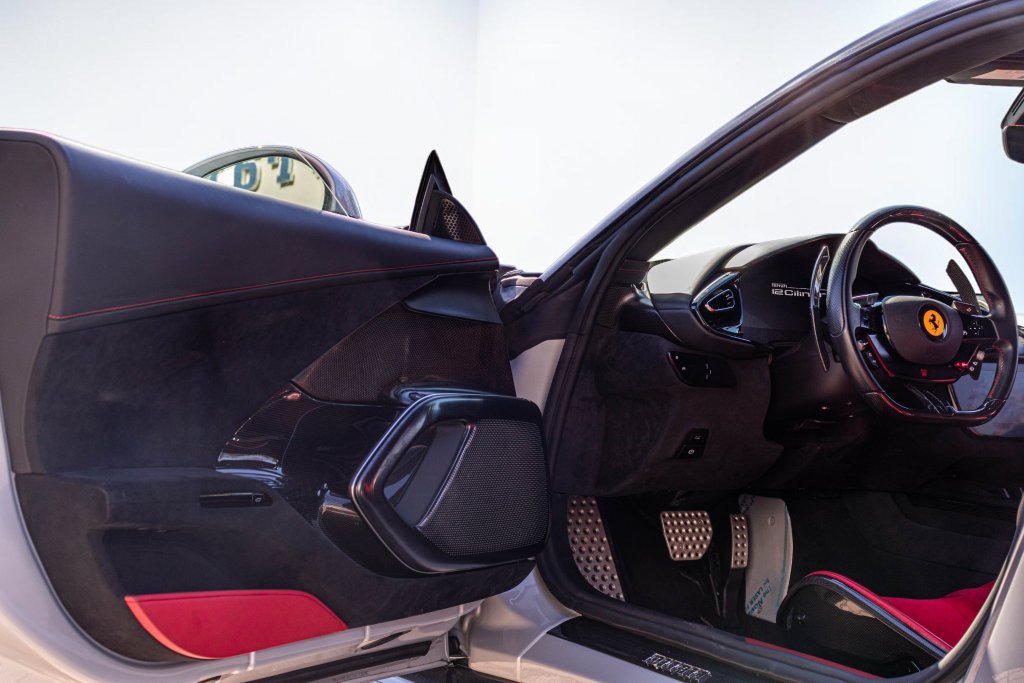 Certified 2025 Ferrari 12Cilindri RWD image 35