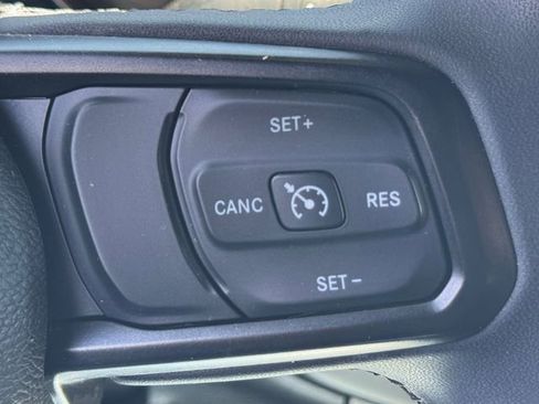 Used 2023 Jeep Wrangler Unlimited Sport AWD/4WD image 15