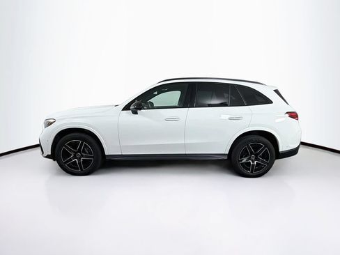 Used 2023 Mercedes-Benz GLC 300 4MATIC image 4