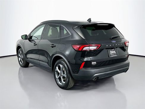 Used 2025 Ford Escape ST-Line Select image 8