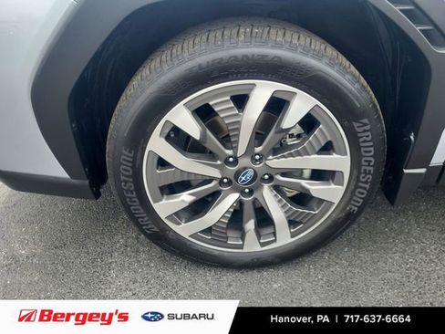 Certified 2025 Subaru Forester Touring w/ Touring Package AWD/4WD image 18