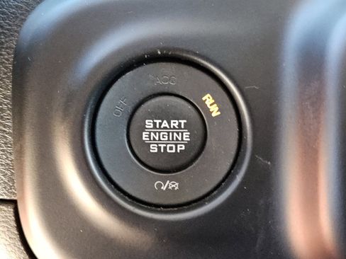 Used 2018 Jeep Wrangler Unlimited Rubicon image 23