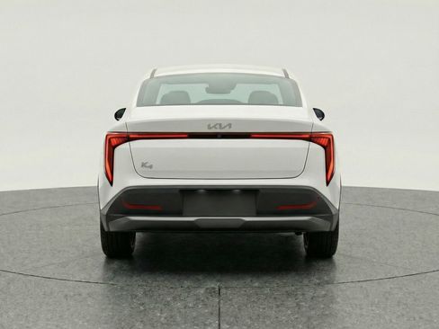 Used 2025 Kia K4 FWD image 7