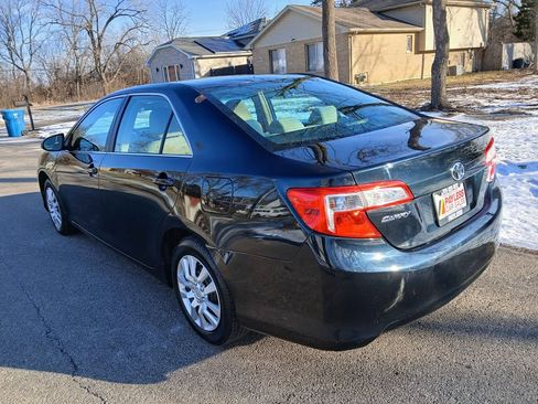 Used 2012 Toyota Camry SE image 8