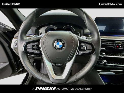 Used 2019 BMW 530i xDrive w/ Convenience Package AWD/4WD image 6