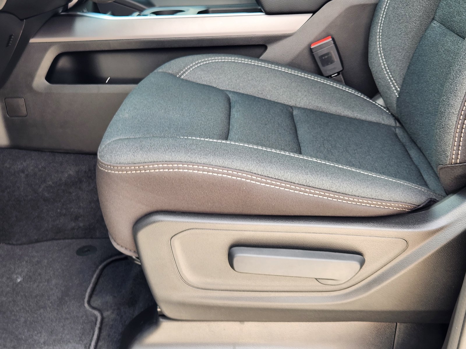 New 2026 RAM 1500 Express AWD/4WD image 22