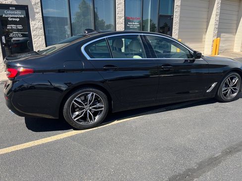 Used 2021 BMW 530i xDrive w/ Convenience Package image 9