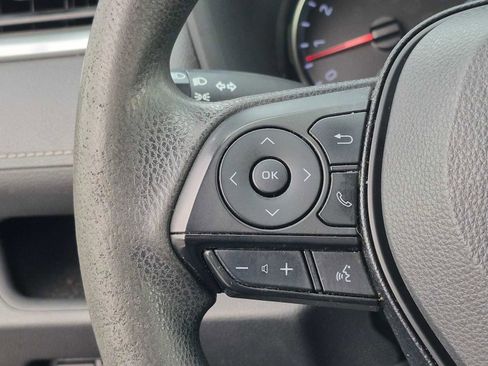 Used 2020 Toyota RAV4 LE w/ All Weather Liner Package AWD/4WD image 18