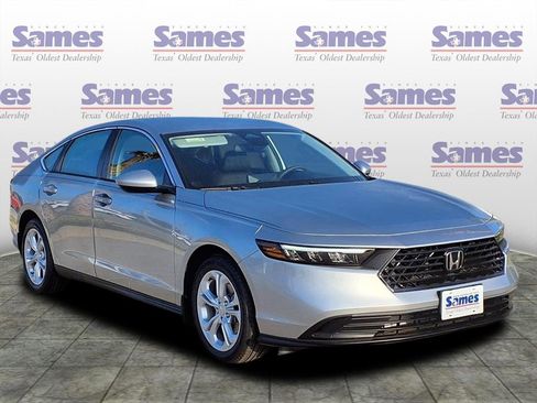 Certified 2025 Honda Accord LX image 1