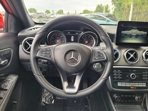 Used 2018 Mercedes-Benz GLA 250 image 17
