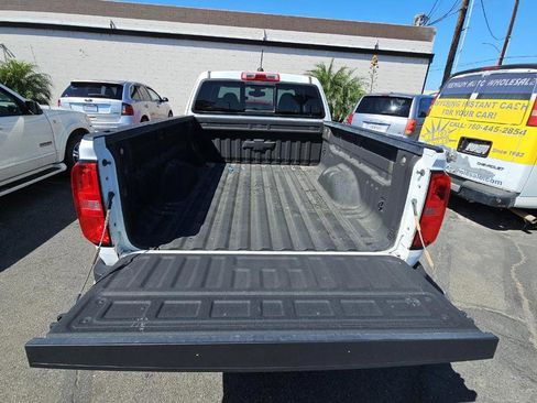 Used 2022 Chevrolet Colorado LT w/ LT Convenience Package image 15