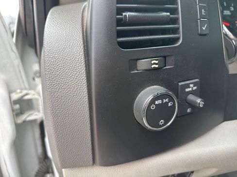 Used 2014 Chevrolet Silverado 2500 LT w/ Interior Plus Package image 8