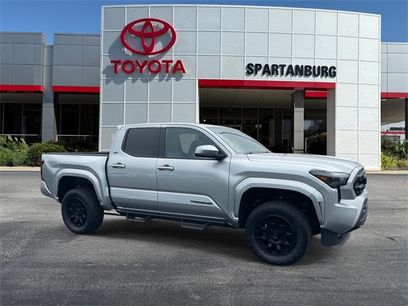 Used 2025 Toyota Tacoma SR5