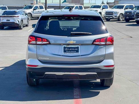 Used 2024 Chevrolet Equinox LT image 3