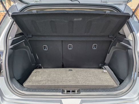 Used 2025 Hyundai Venue SEL image 27