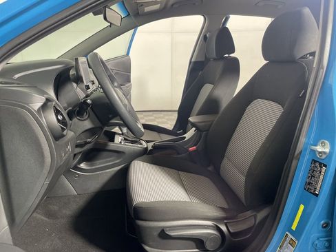 Used 2022 Hyundai Kona SE image 10