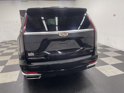 Used 2021 Cadillac Escalade Premium Luxury Platinum image 3